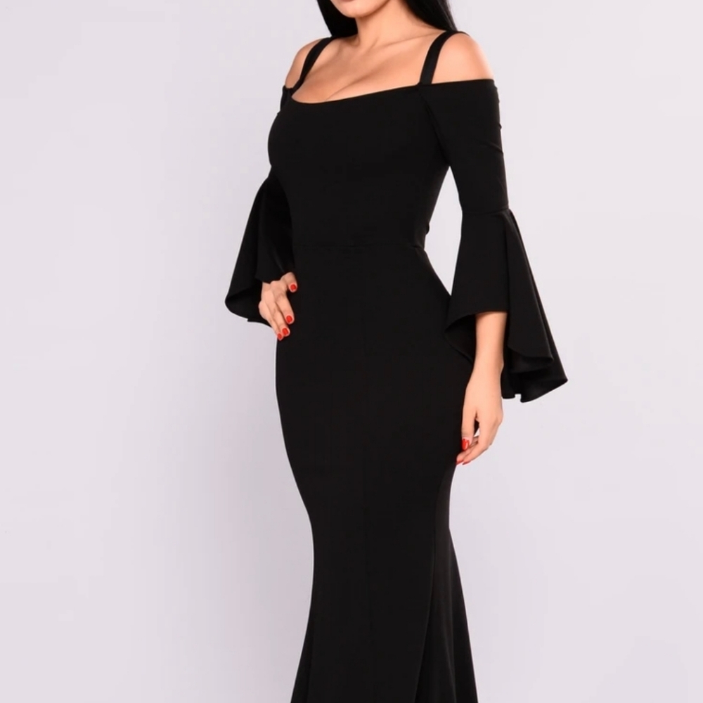 NWOT Black Mermaid Style Formal Dress